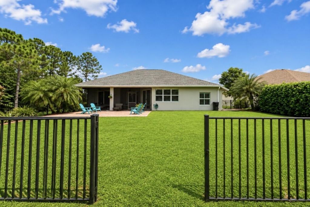 367 SW Vista Lake Drive, Port Saint Lucie, FL 34953 Photo
