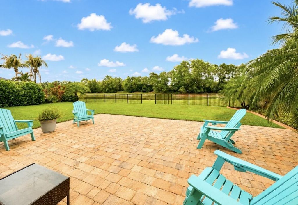 367 SW Vista Lake Drive, Port Saint Lucie, FL 34953 Photo