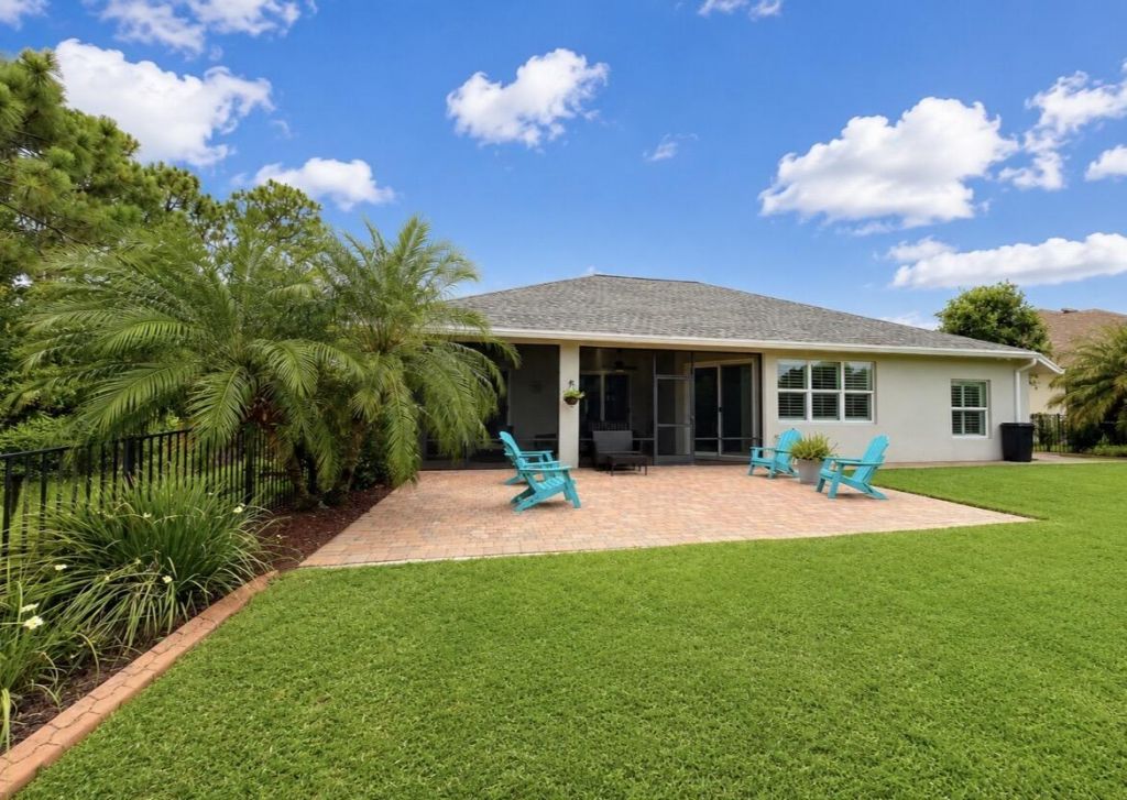 367 SW Vista Lake Drive, Port Saint Lucie, FL 34953 Photo