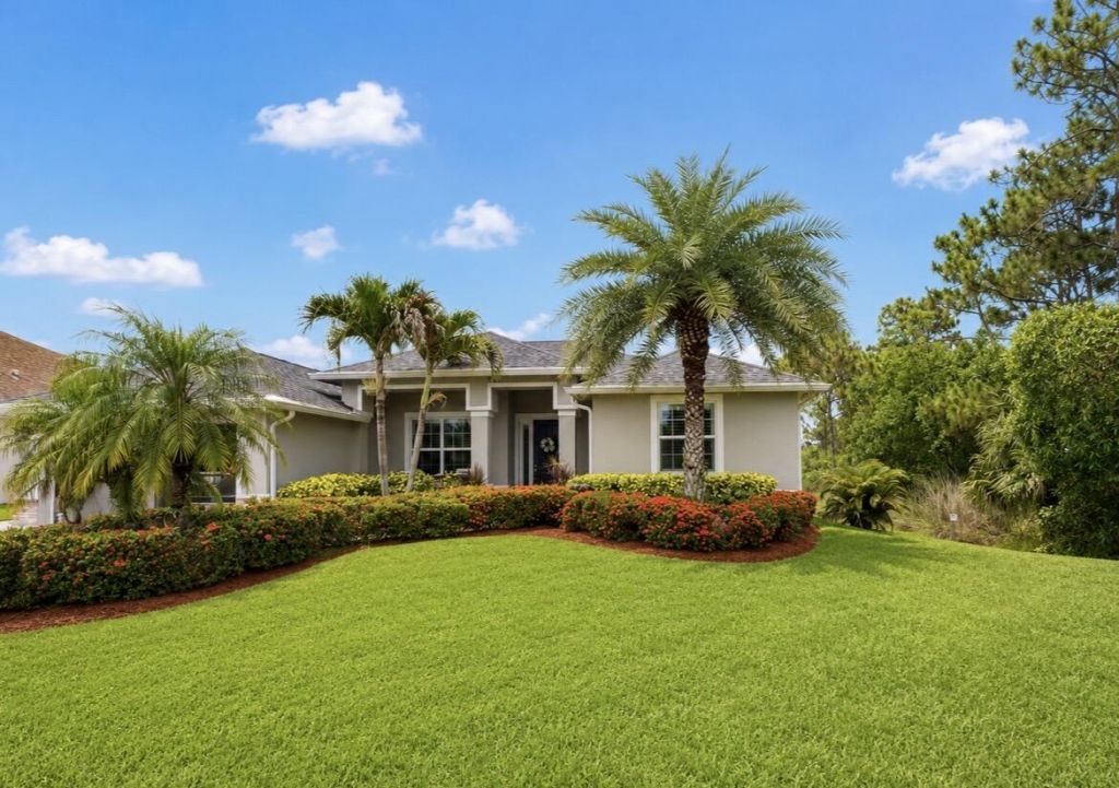 367 SW Vista Lake Drive, Port Saint Lucie, FL 34953 Photo