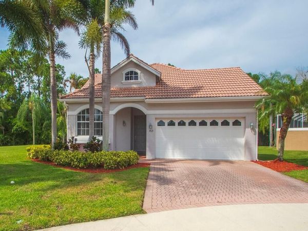 709 SW Andros Cove, Port St. Lucie, FL 34986
