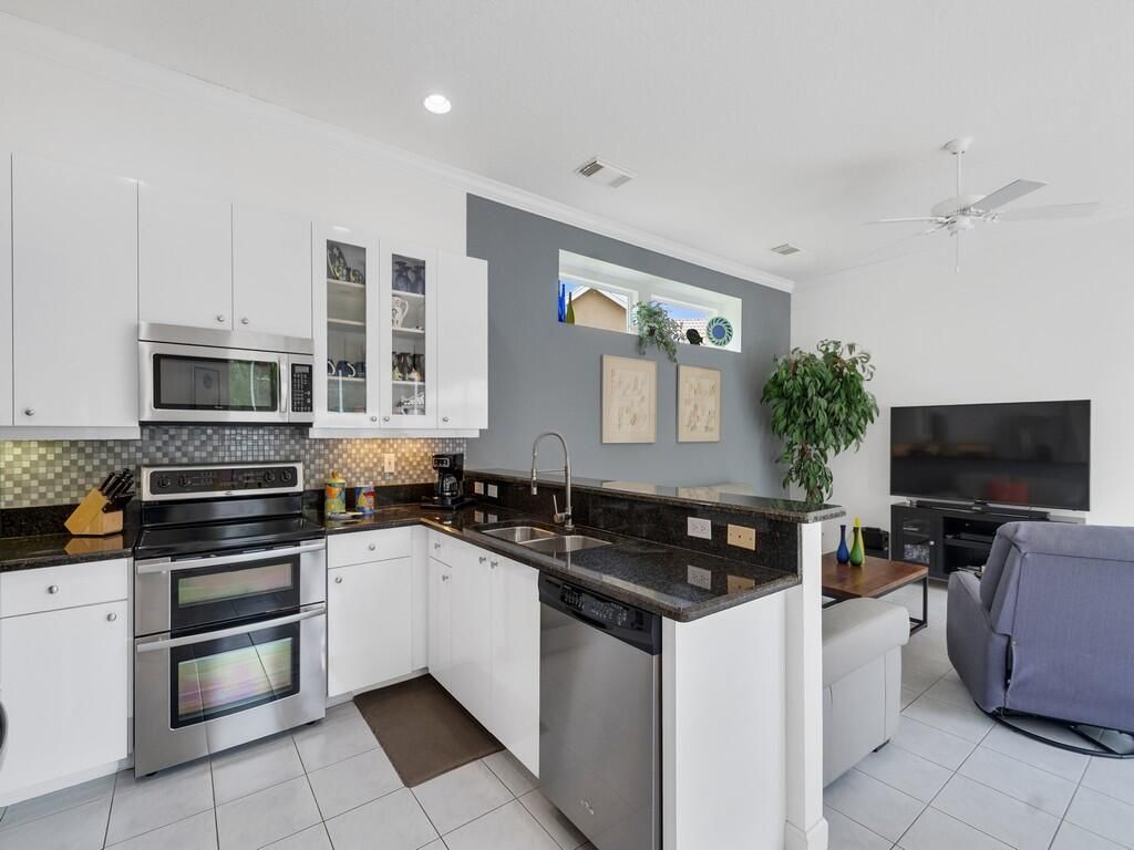 709 SW Andros Cove, Port Saint Lucie, FL 34986 Photo