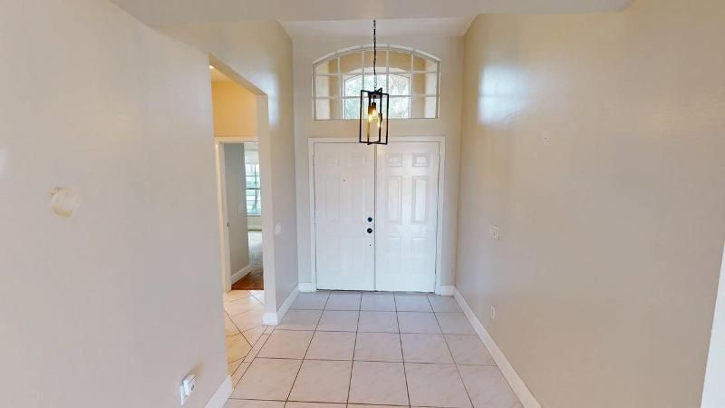 895 SW Lake Charles Circle, Port Saint Lucie, FL 34986 Photo