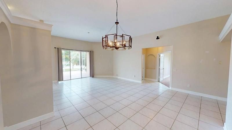 895 SW Lake Charles Circle, Port Saint Lucie, FL 34986 Photo