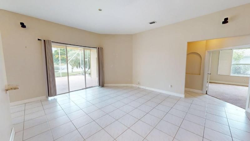 895 SW Lake Charles Circle, Port Saint Lucie, FL 34986 Photo