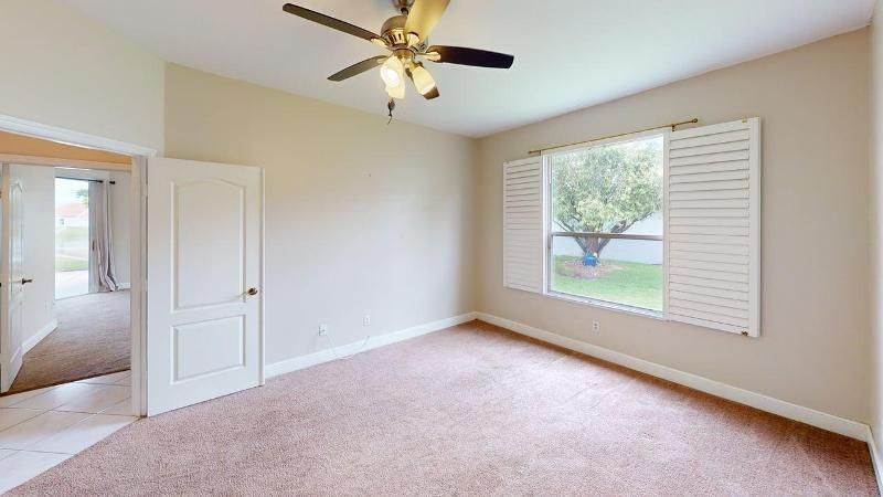 895 SW Lake Charles Circle, Port Saint Lucie, FL 34986 Photo