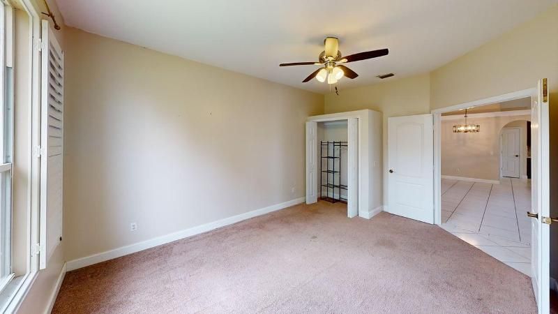 895 SW Lake Charles Circle, Port Saint Lucie, FL 34986 Photo