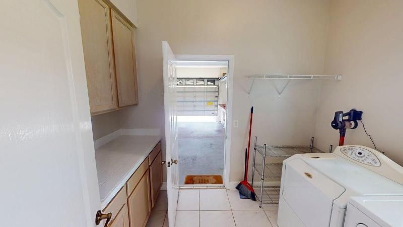 895 SW Lake Charles Circle, Port Saint Lucie, FL 34986 Photo