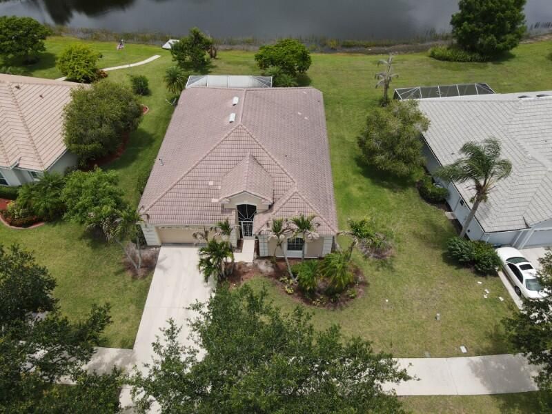 895 SW Lake Charles Circle, Port Saint Lucie, FL 34986 Photo
