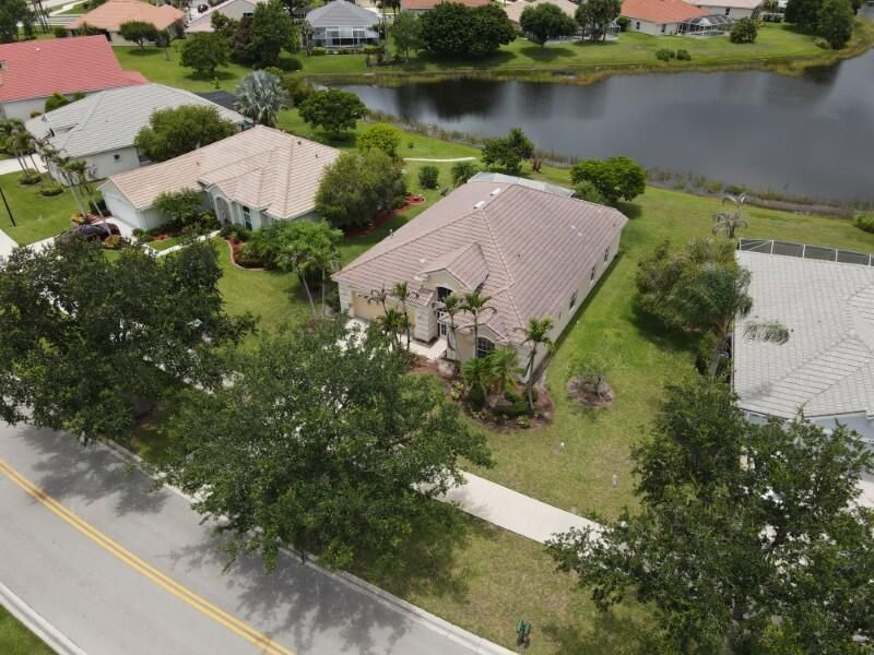 895 SW Lake Charles Circle, Port Saint Lucie, FL 34986 Photo