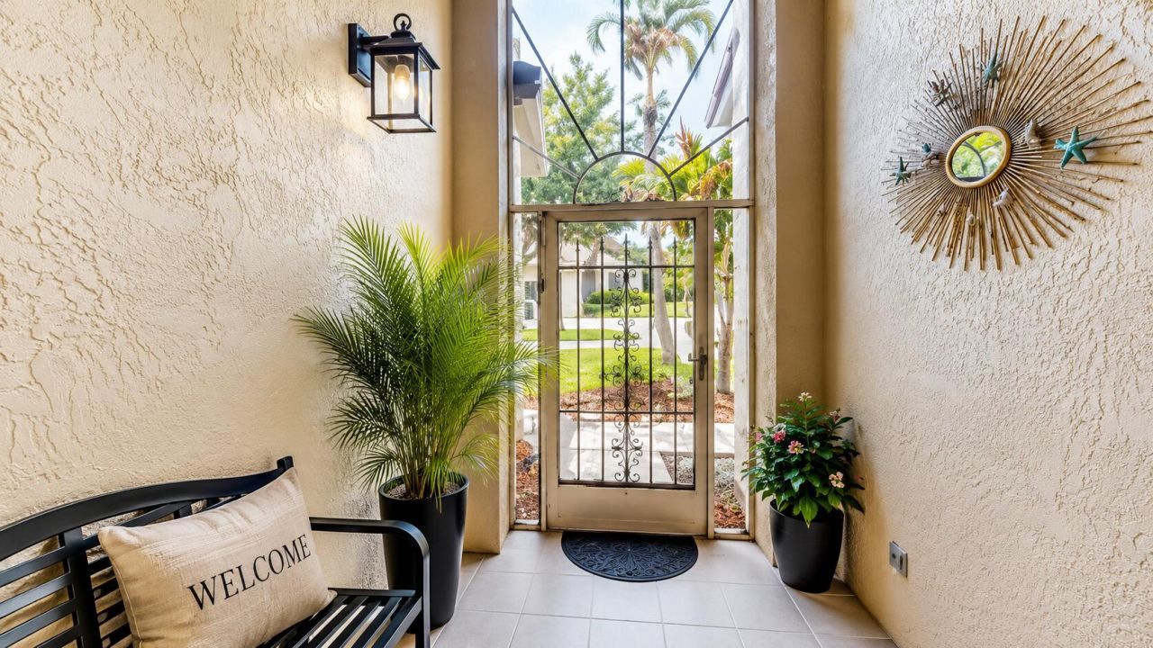 895 SW Lake Charles Circle, Port Saint Lucie, FL 34986 Photo
