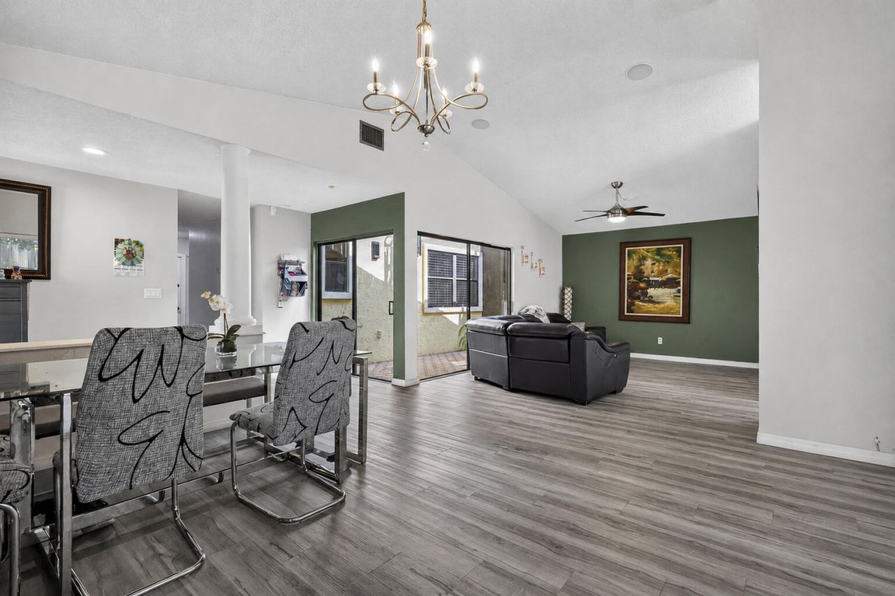 1055 NW 18th Avenue, Delray Beach, FL 33445 Photo