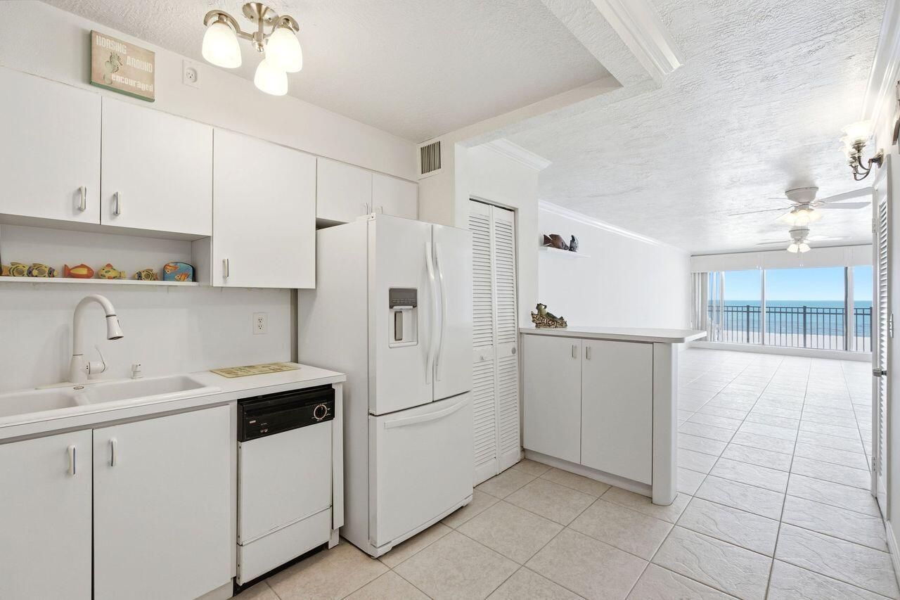 201 Van Buren Street, Unit 205, Hollywood, FL 33019 Photo