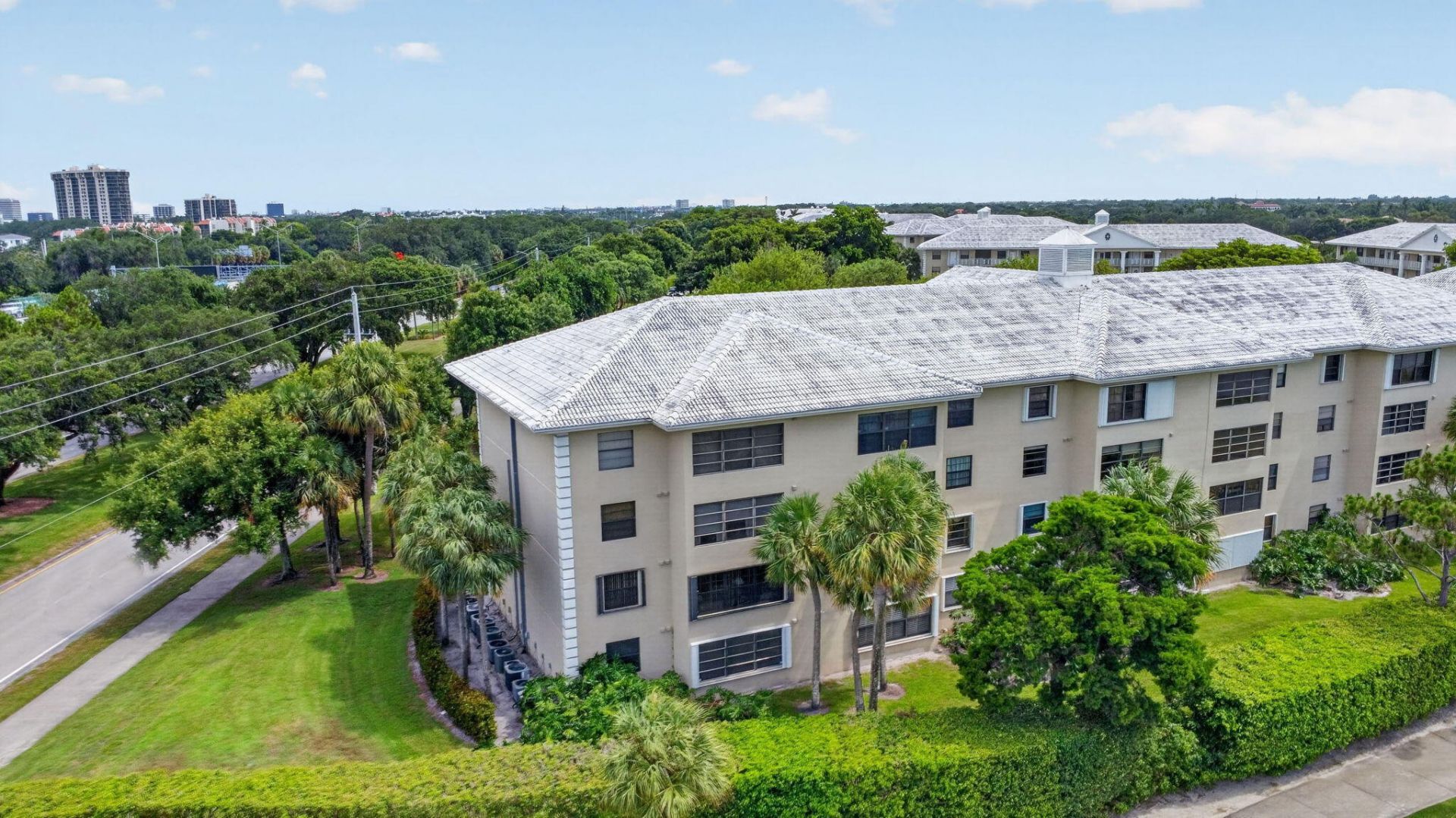 3525 Village Boulevard, Unit 205, West Palm Beach, FL 33409 Photo