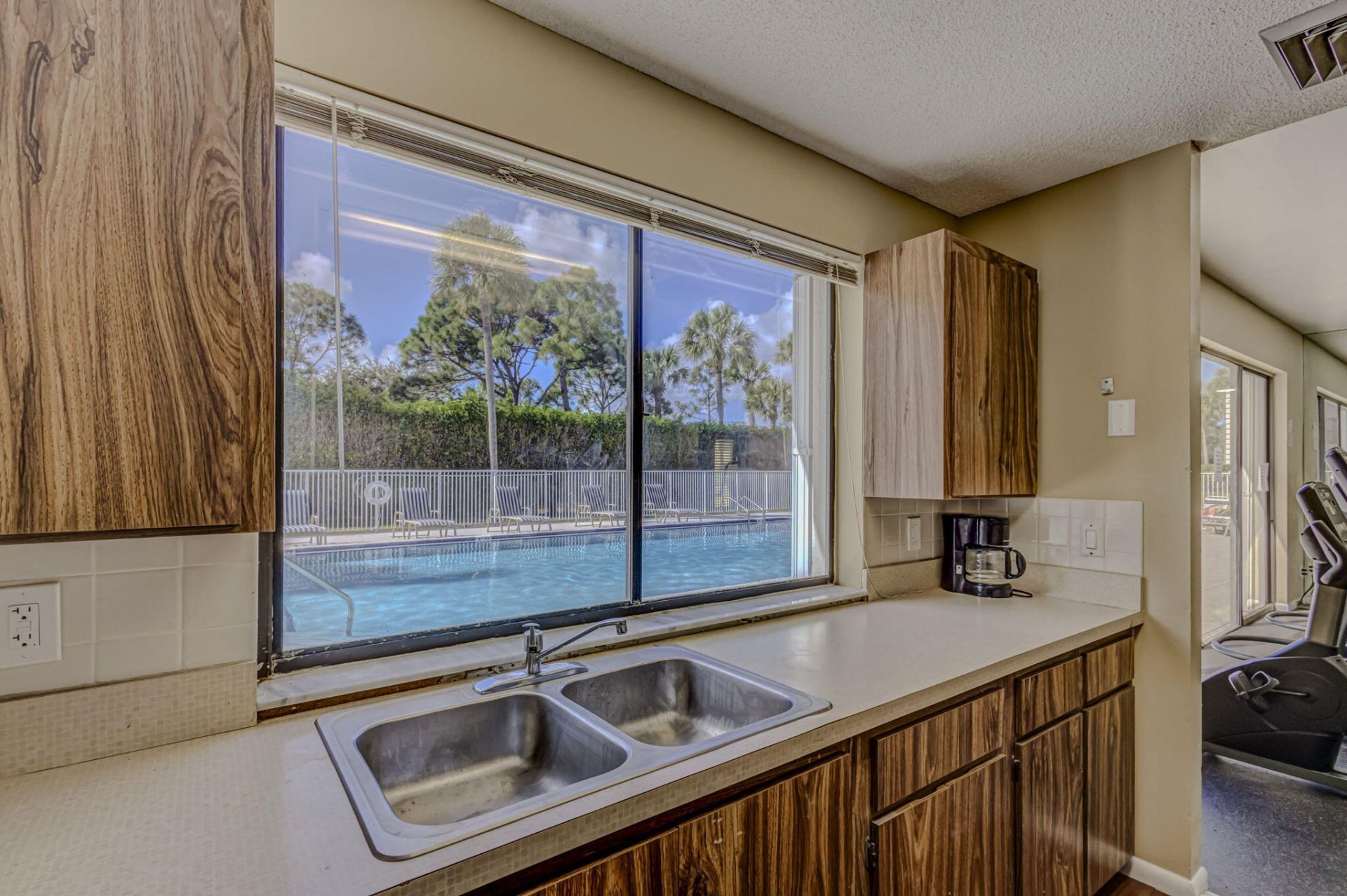 3525 Village Boulevard, Unit 205, West Palm Beach, FL 33409 Photo