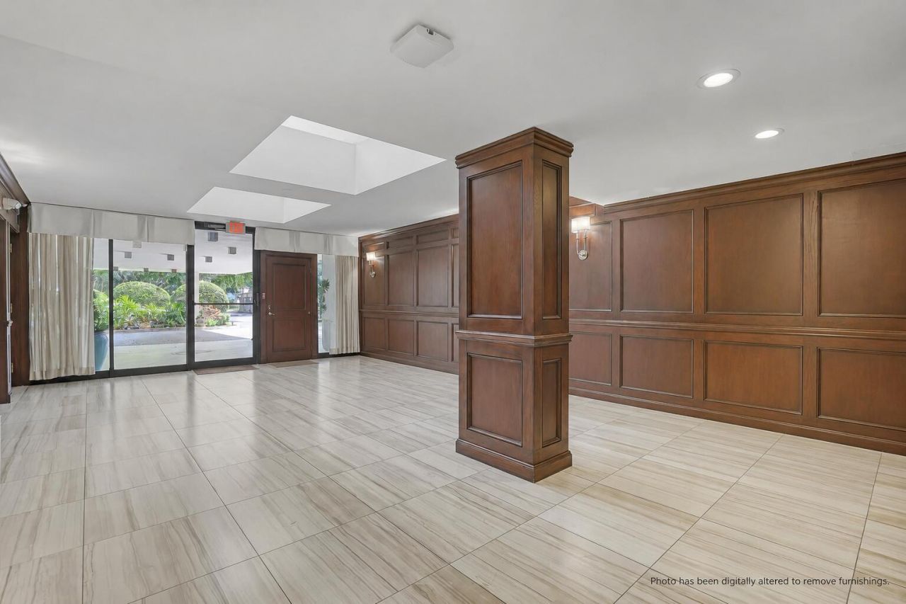 356 Golfview Road, Unit 403, North Palm Beach, FL 33408 Photo