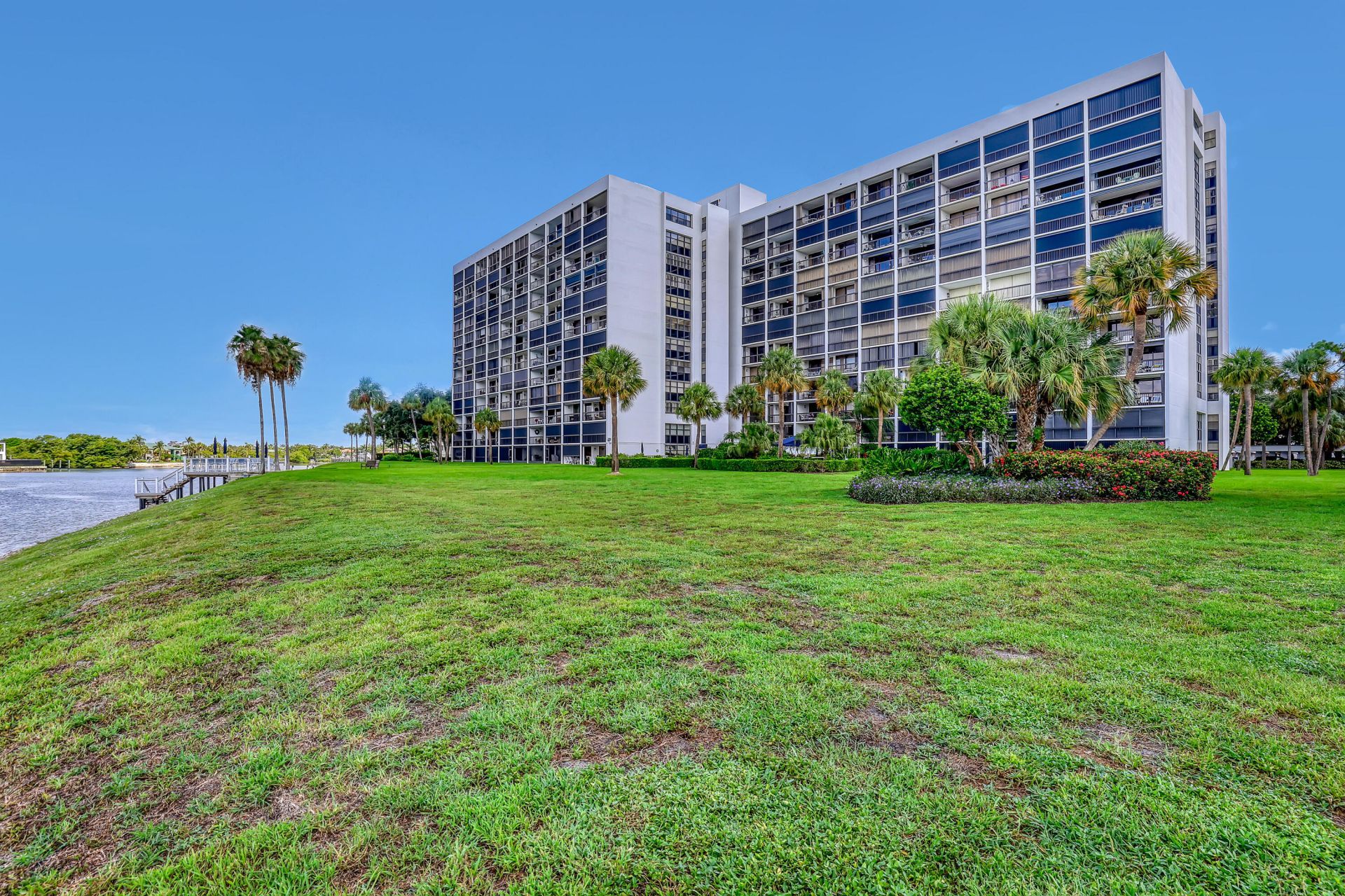 356 Golfview Road, Unit 403, North Palm Beach, FL 33408 Photo