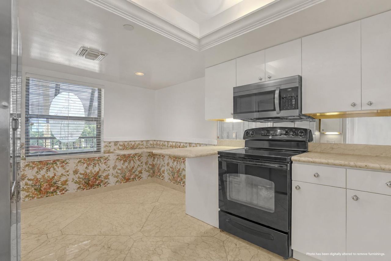 356 Golfview Road, Unit 403, North Palm Beach, FL 33408 Photo