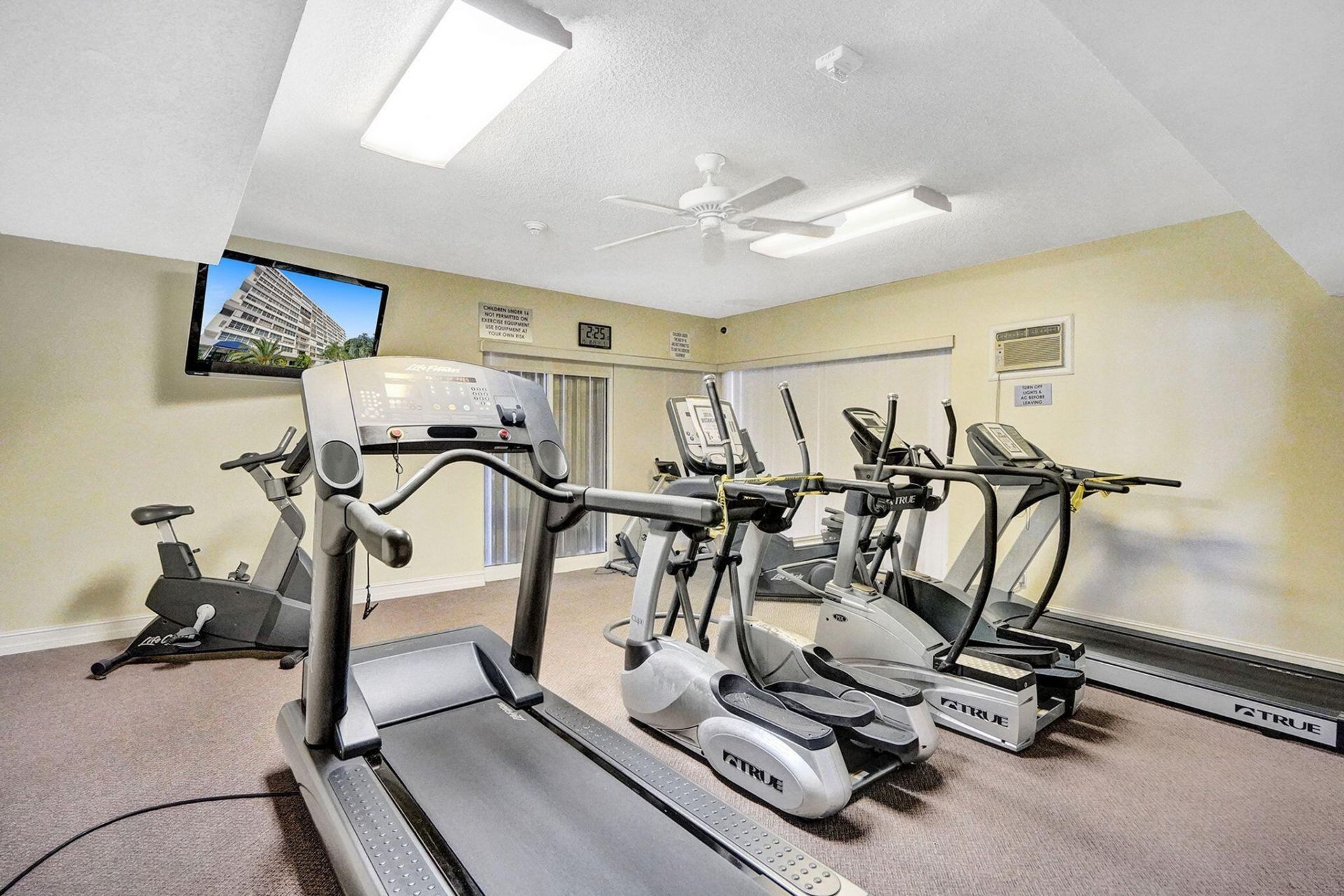 1170 N Federal Highway, Unit 309, Fort Lauderdale, FL 33304 Photo