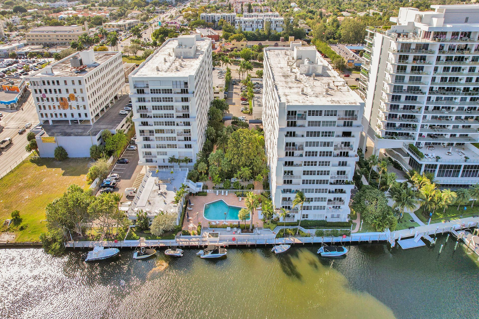 1170 N Federal Highway, Unit 309, Fort Lauderdale, FL 33304 Photo
