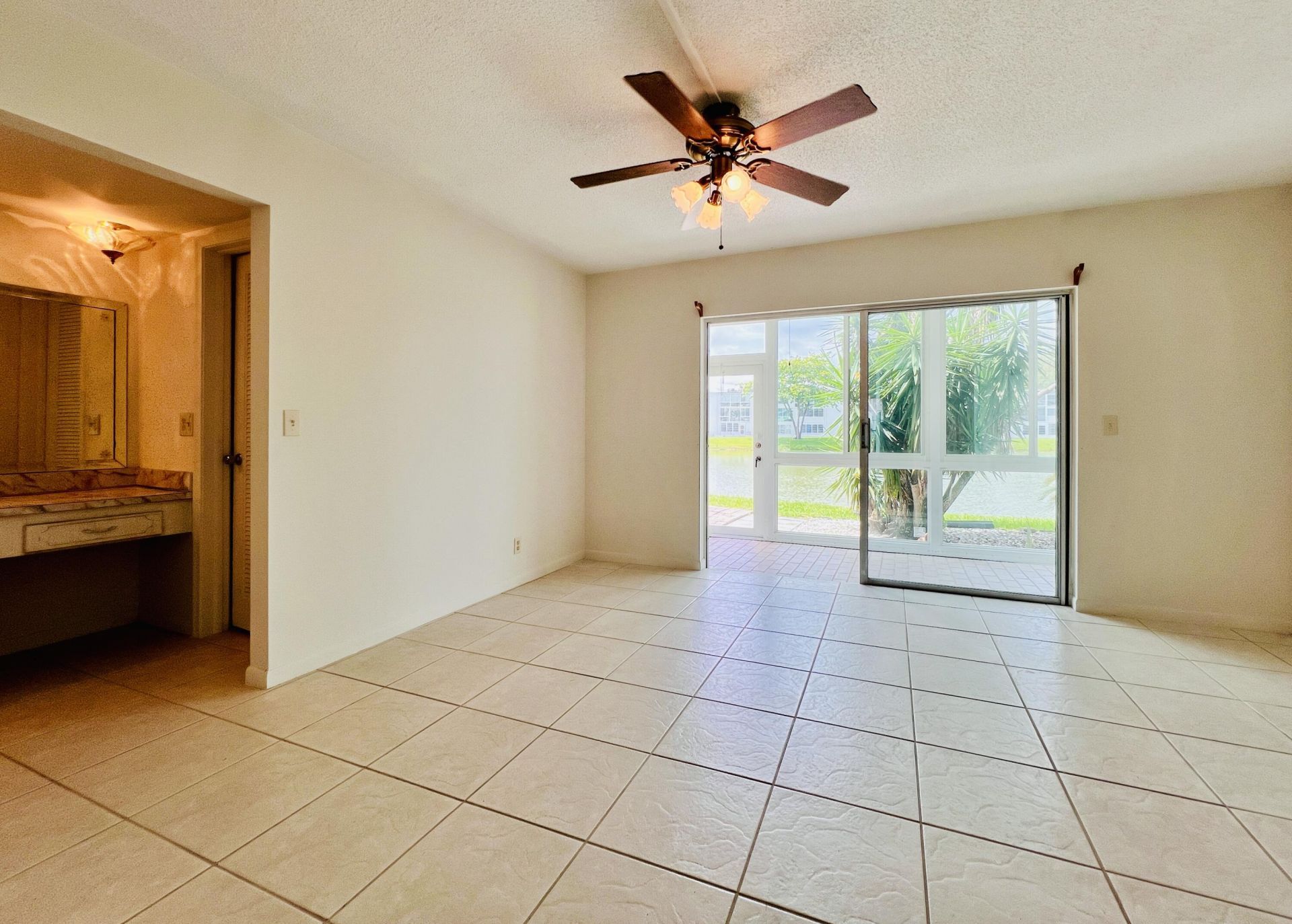 107 Wellington D, West Palm Beach, FL 33417 Photo