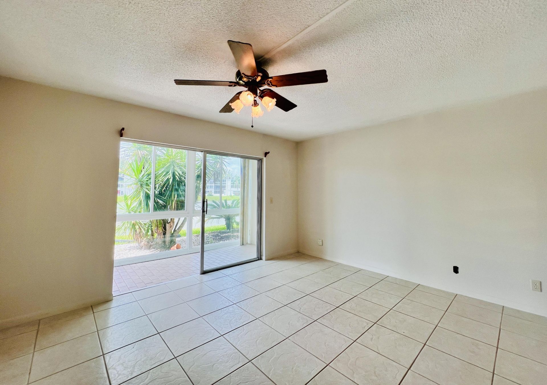 107 Wellington D, West Palm Beach, FL 33417 Photo