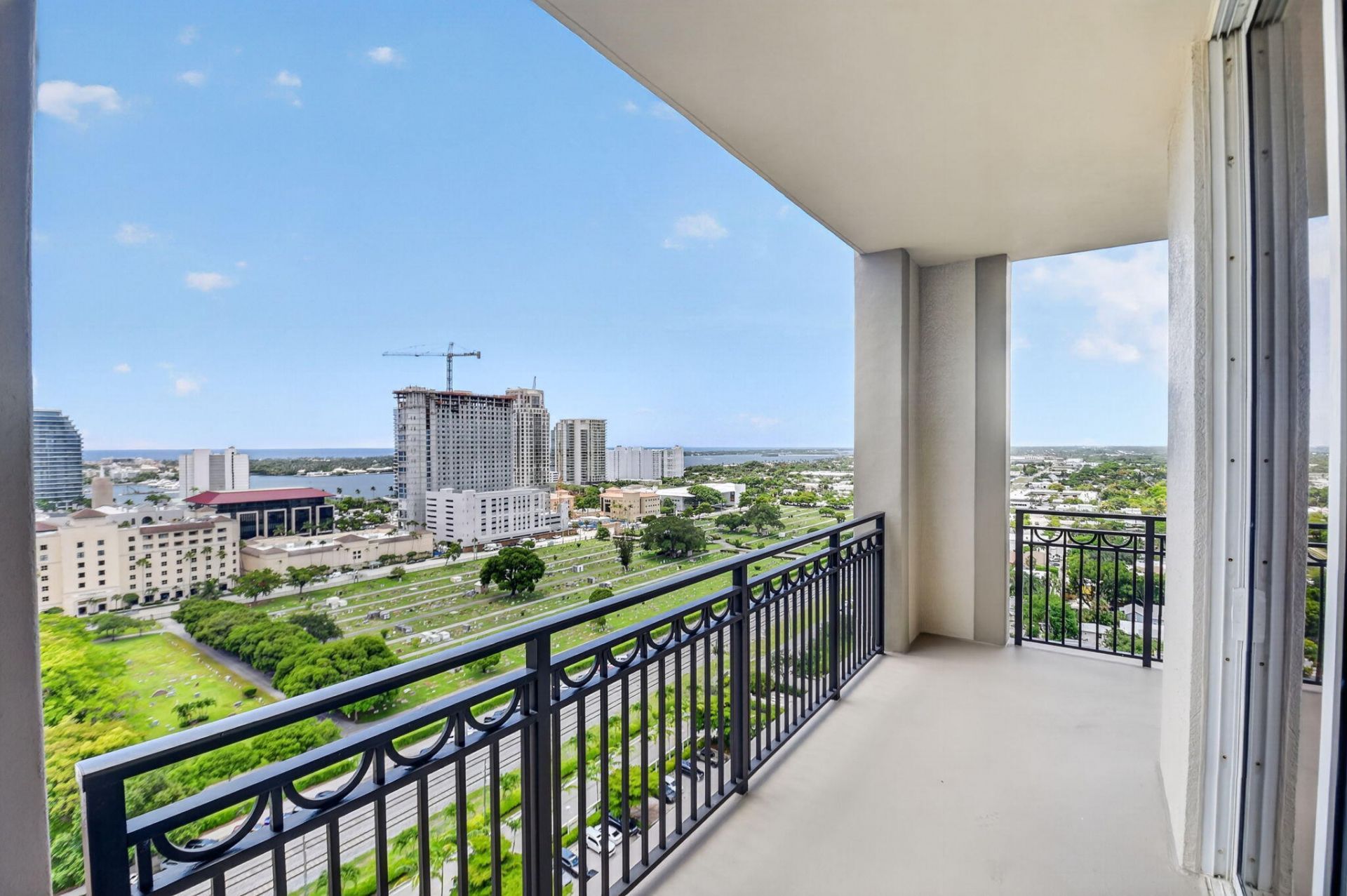 550 Okeechobee Boulevard, Unit Lph-23, West Palm Beach, FL 33401 Photo