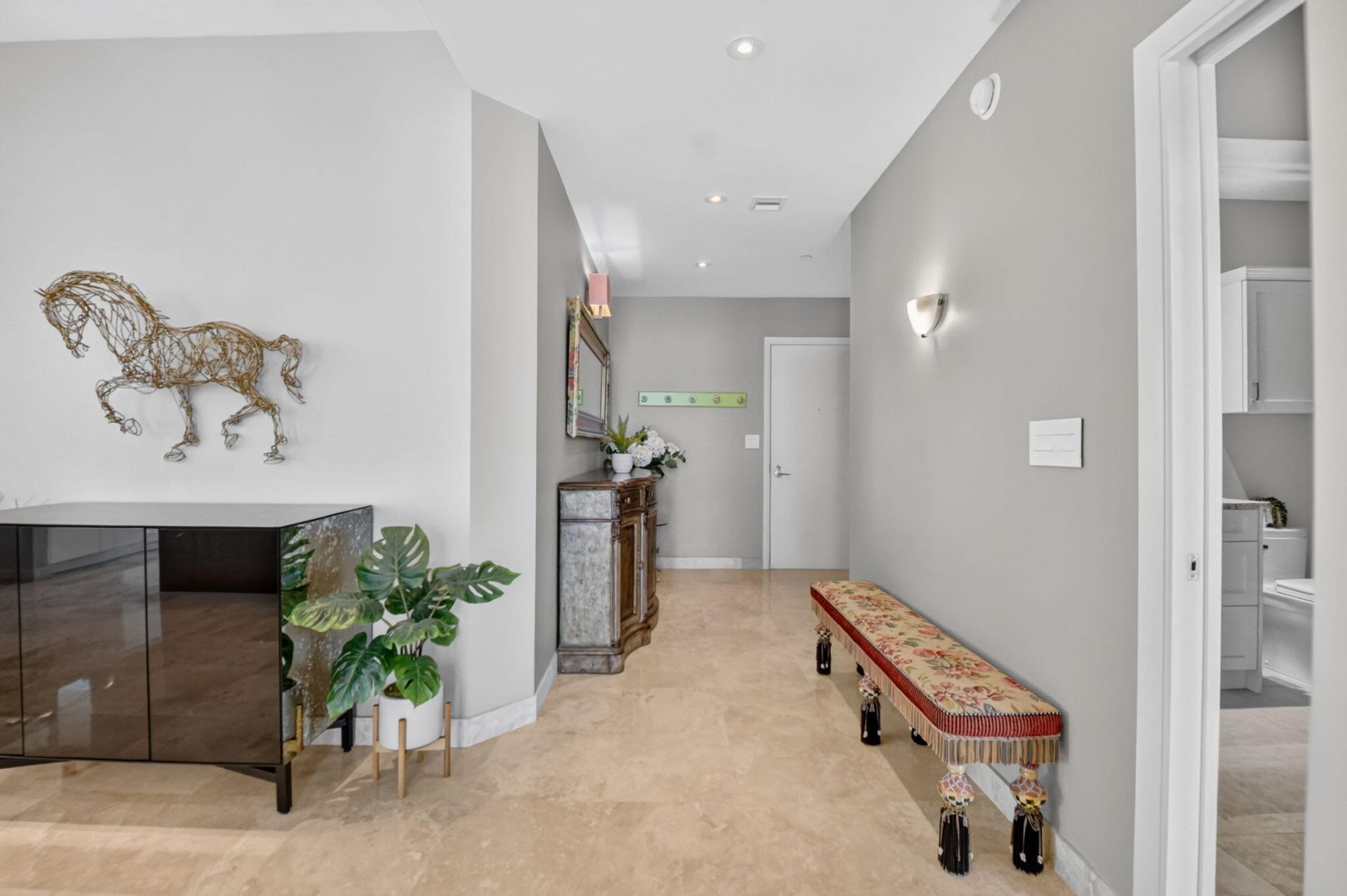 550 Okeechobee Boulevard, Unit Lph-23, West Palm Beach, FL 33401 Photo