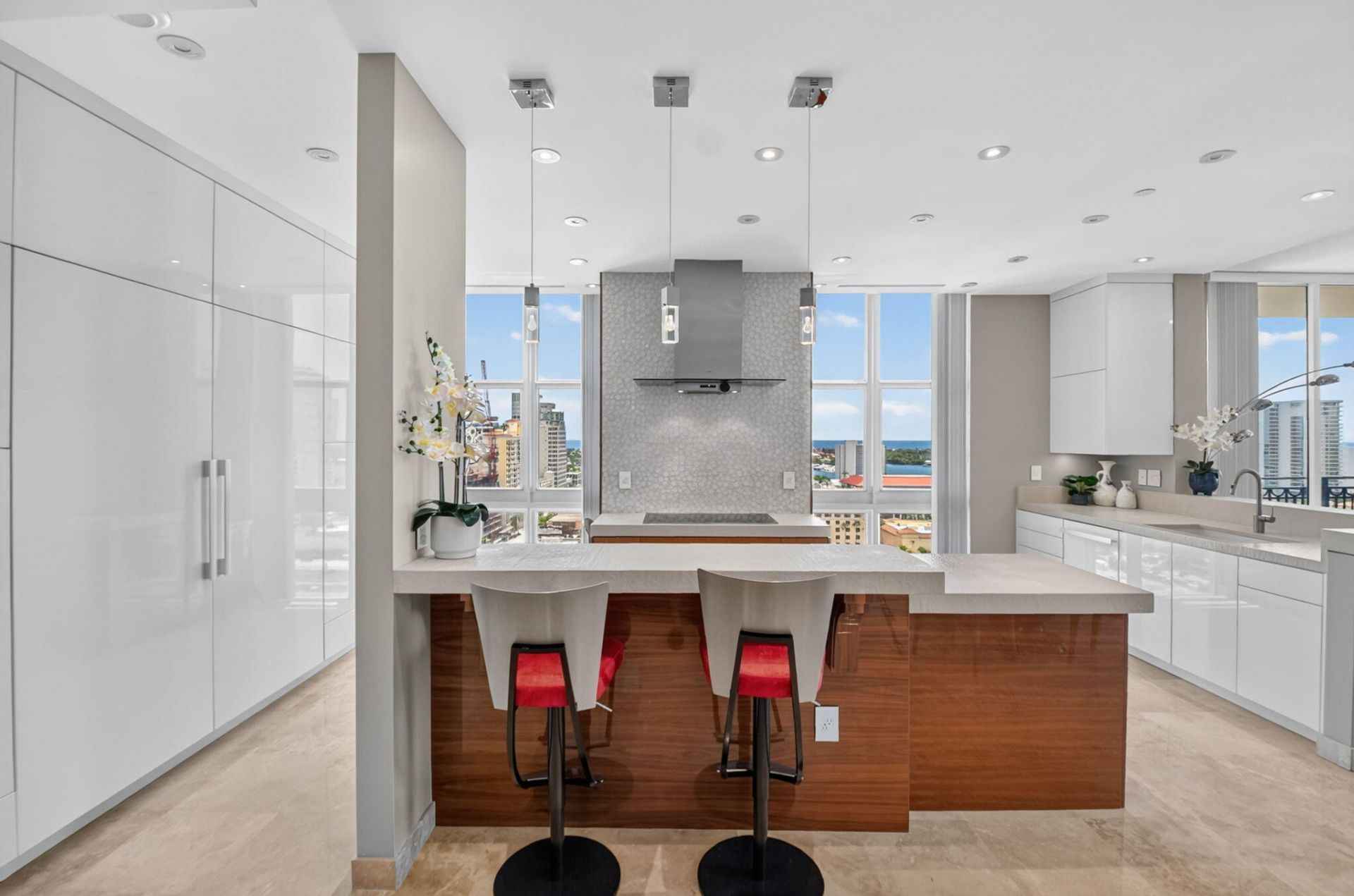 550 Okeechobee Boulevard, Unit Lph-23, West Palm Beach, FL 33401 Photo