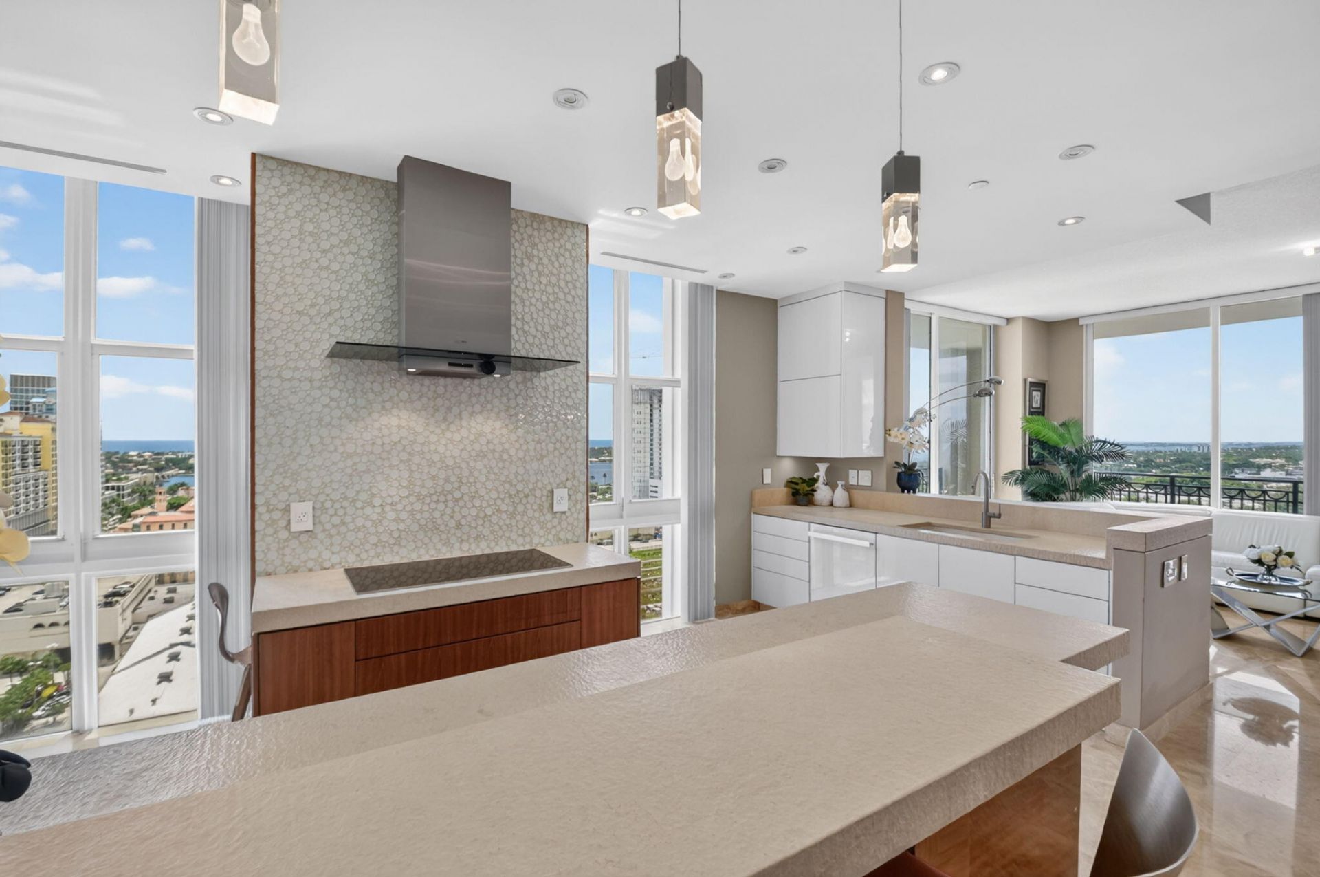 550 Okeechobee Boulevard, Unit Lph-23, West Palm Beach, FL 33401 Photo
