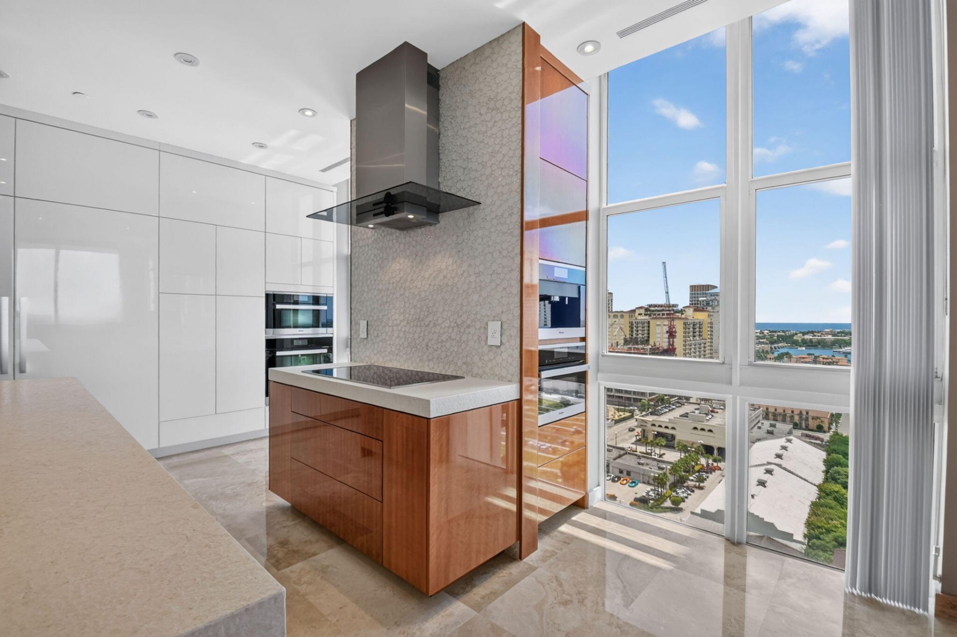 550 Okeechobee Boulevard, Unit Lph-23, West Palm Beach, FL 33401 Photo