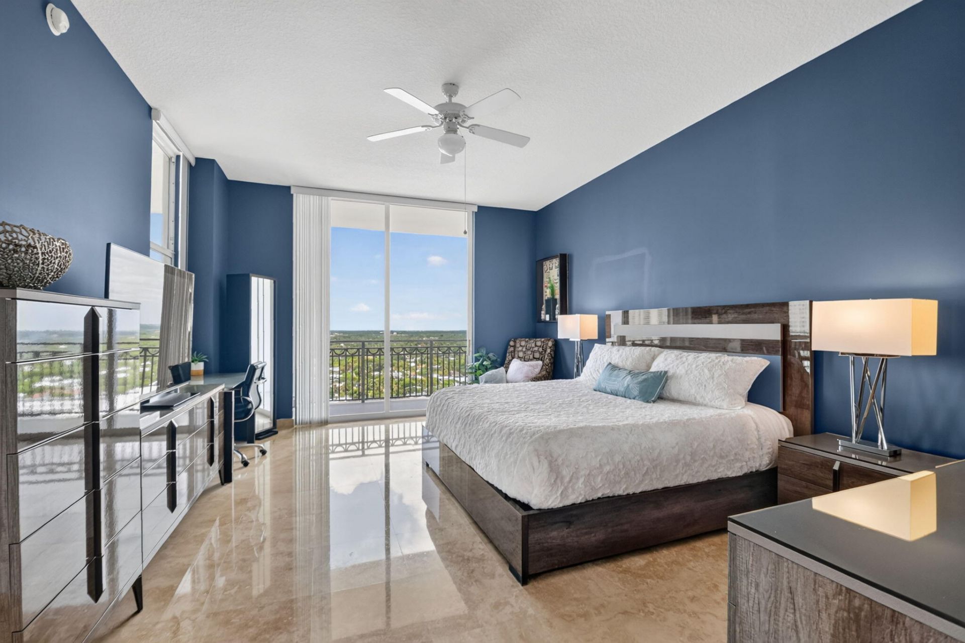 550 Okeechobee Boulevard, Unit Lph-23, West Palm Beach, FL 33401 Photo