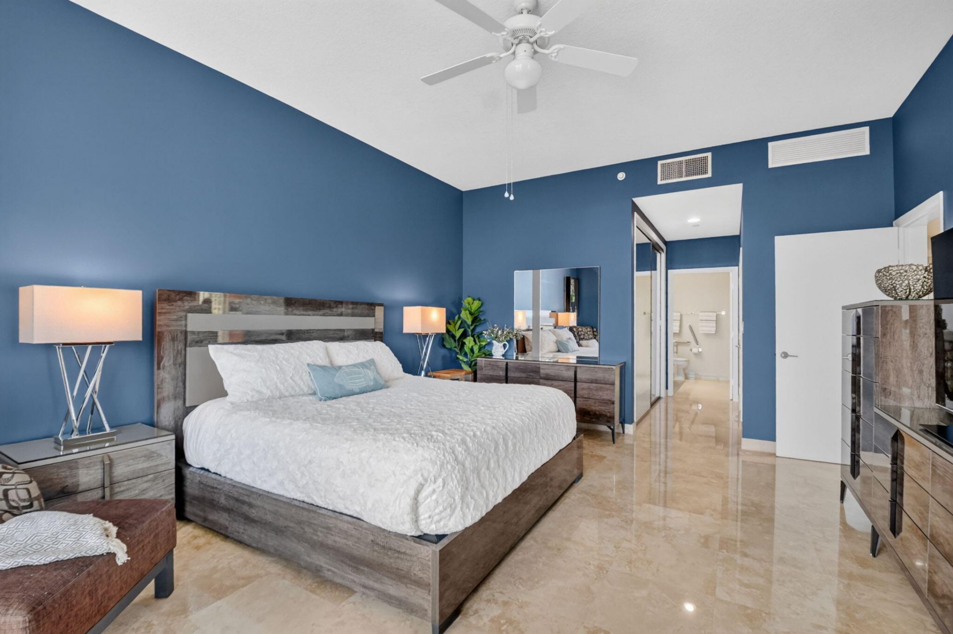 550 Okeechobee Boulevard, Unit Lph-23, West Palm Beach, FL 33401 Photo