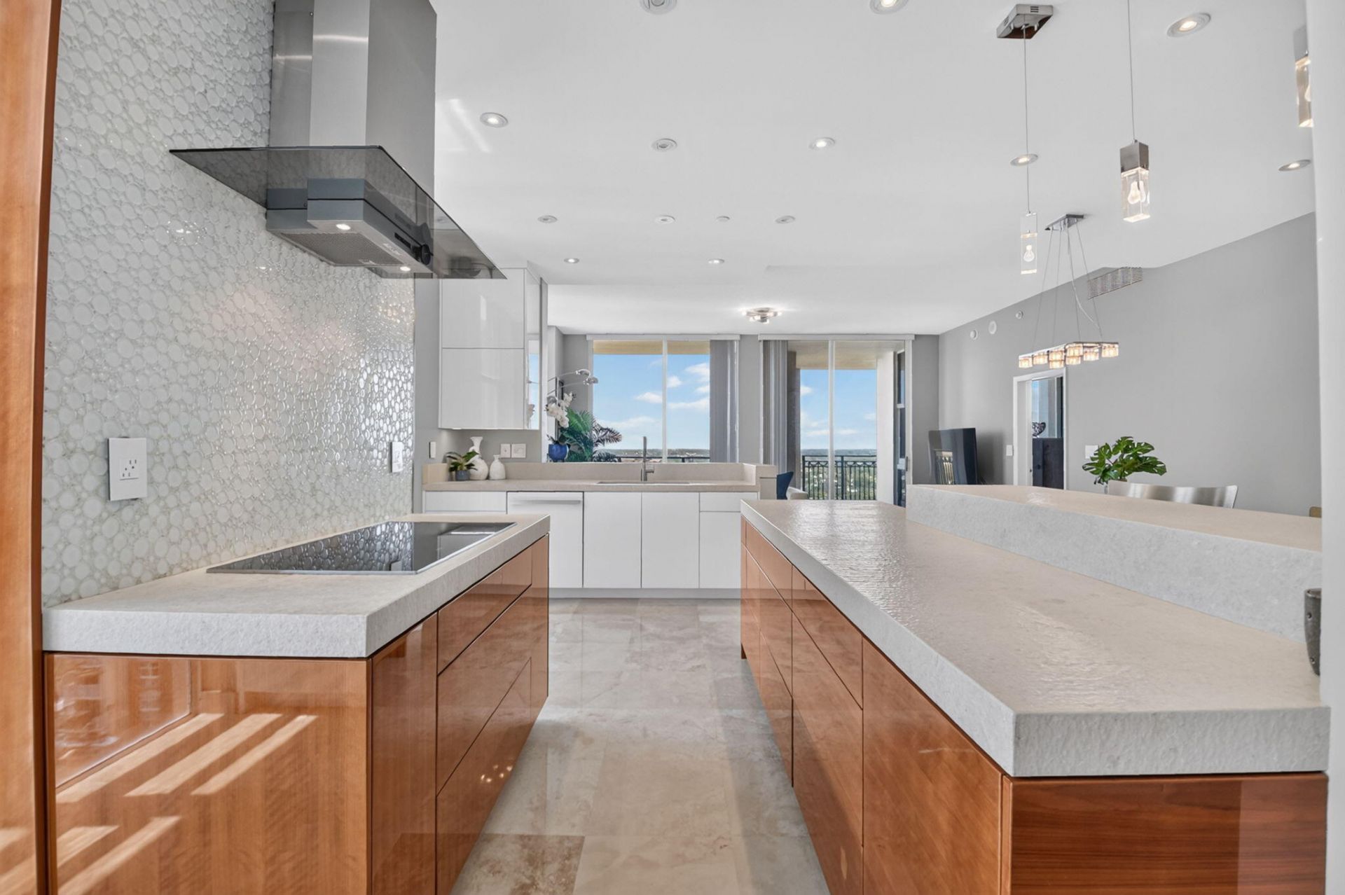 550 Okeechobee Boulevard, Unit Lph-23, West Palm Beach, FL 33401 Photo