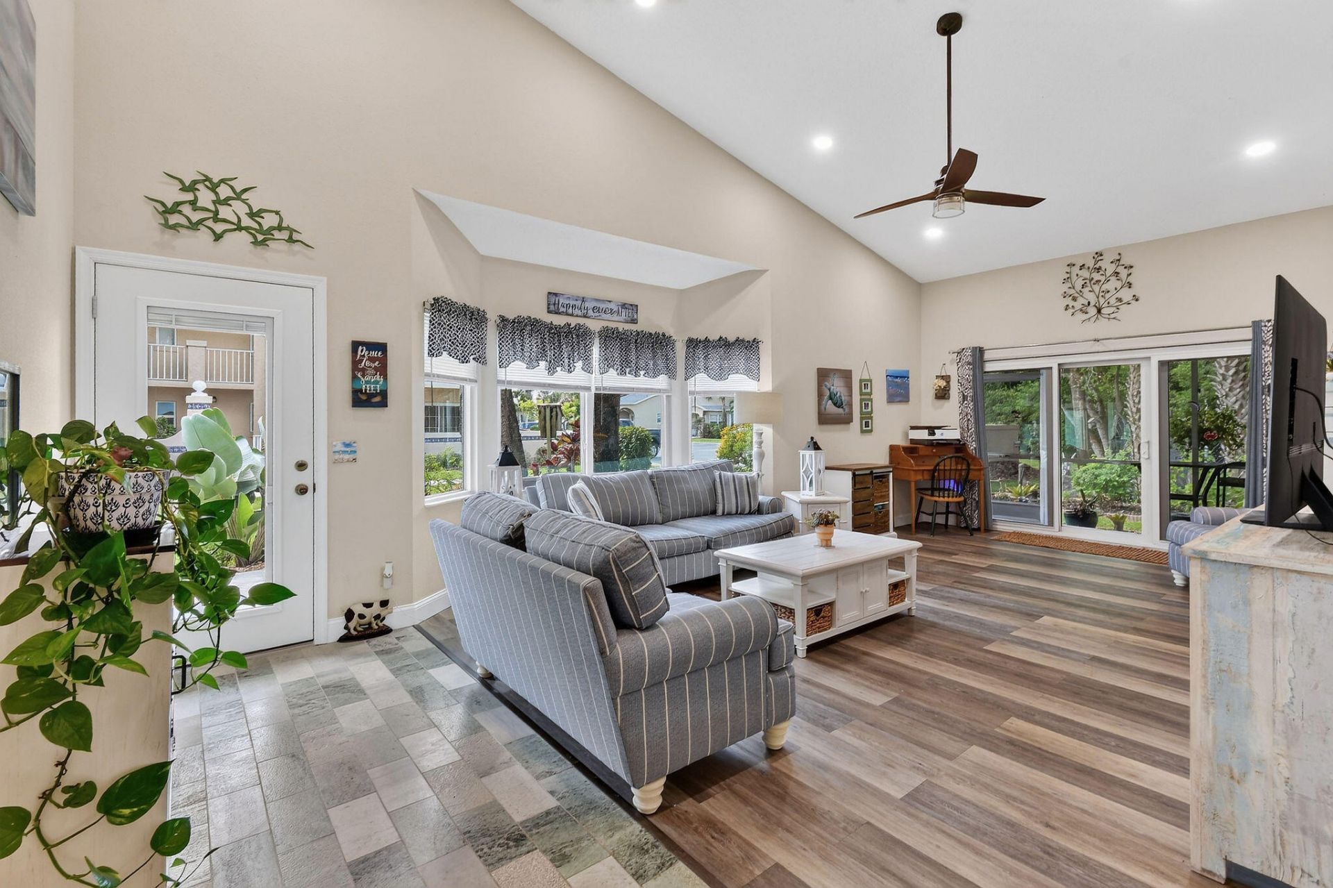 1646 SE Green Acres Circle, Unit F101, Port Saint Lucie, FL 34952 Photo
