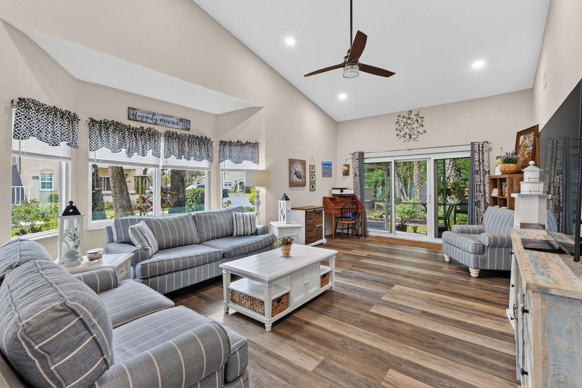 1646 SE Green Acres Circle, Unit F101, Port Saint Lucie, FL 34952 Photo