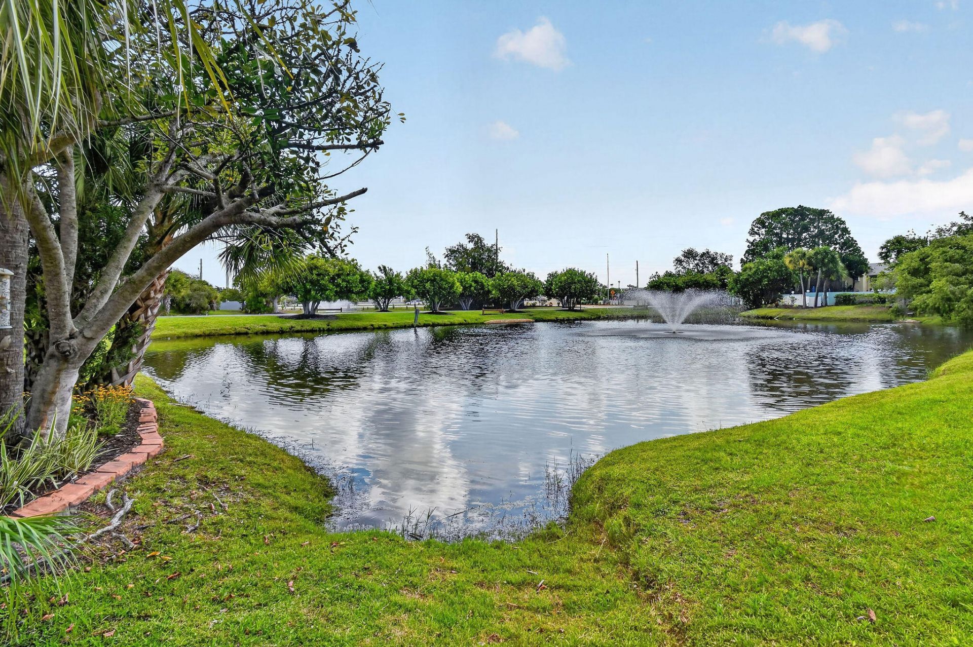 1646 SE Green Acres Circle, Unit F101, Port Saint Lucie, FL 34952 Photo