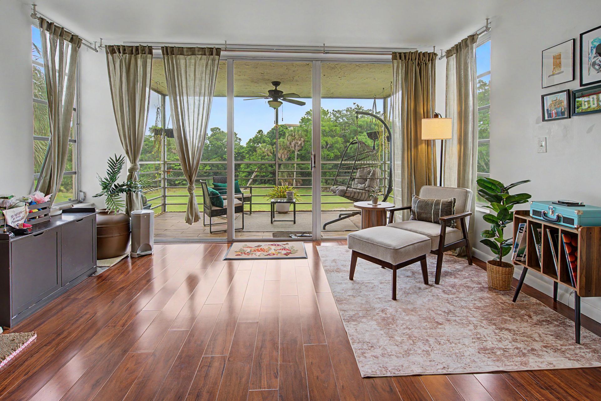 3930 Oaks Clubhouse Drive, Unit 304, Pompano Beach, FL 33069 Photo