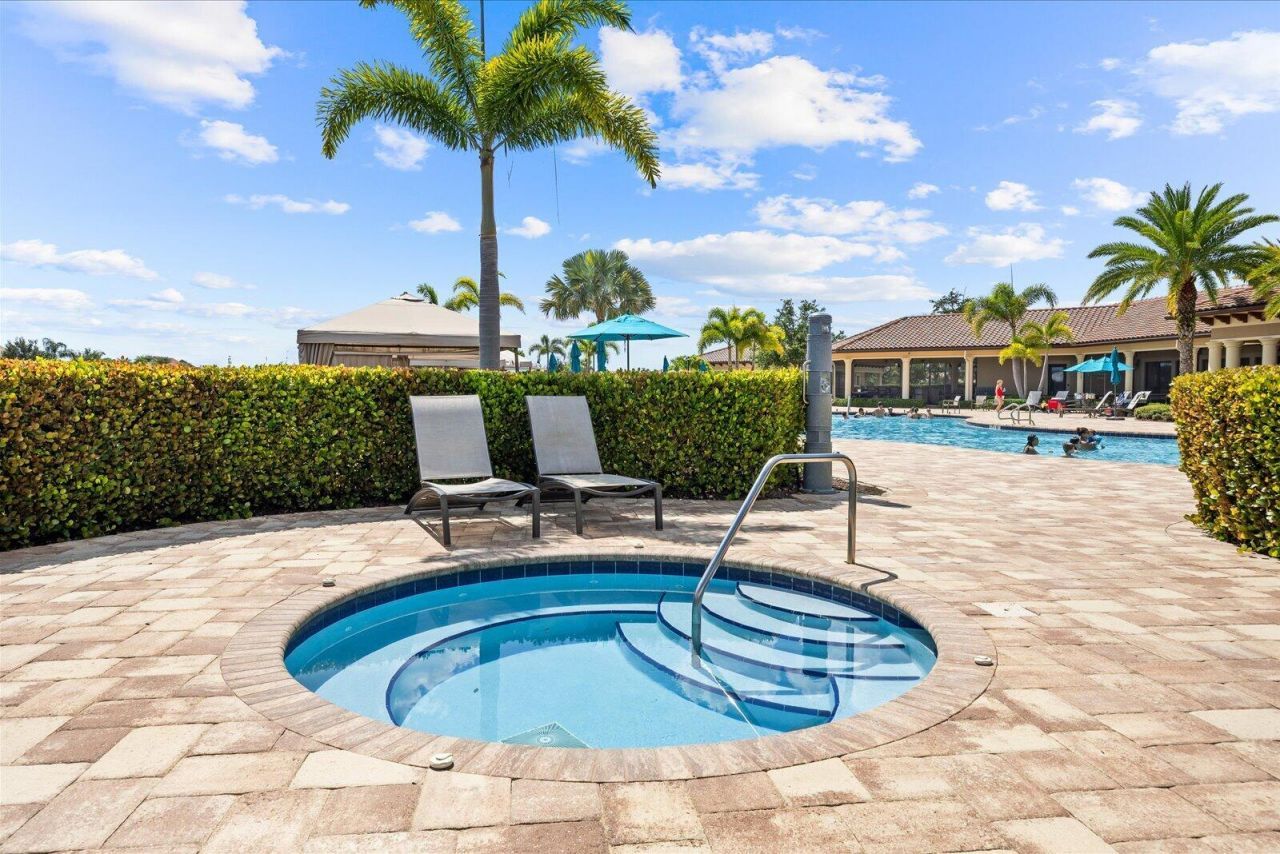 415 SE Crathes Street Se, Port Saint Lucie, FL 34984 Photo