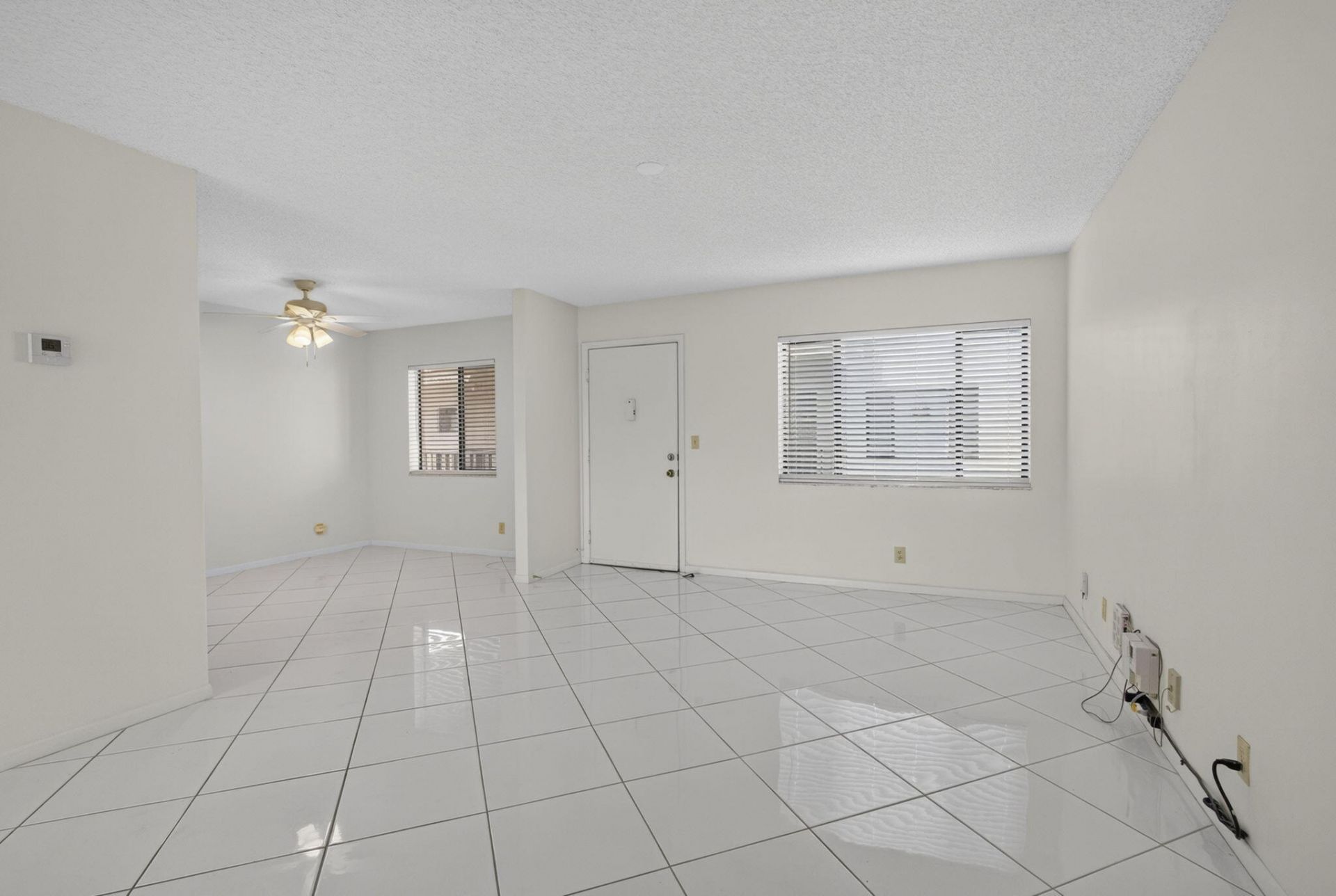 5340 Las Verdes Circle, Unit 307, Delray Beach, FL 33484 Photo
