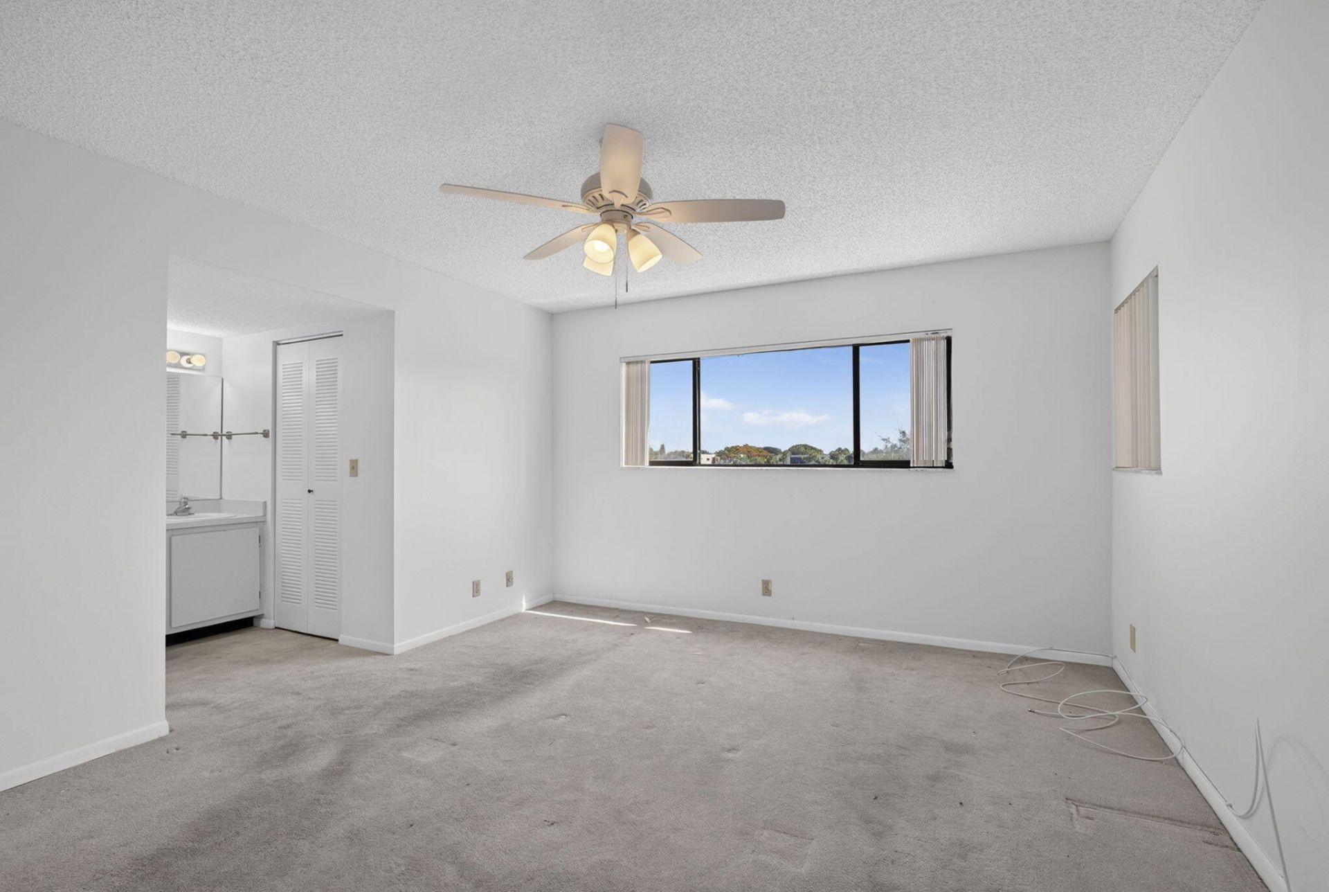 5340 Las Verdes Circle, Unit 307, Delray Beach, FL 33484 Photo
