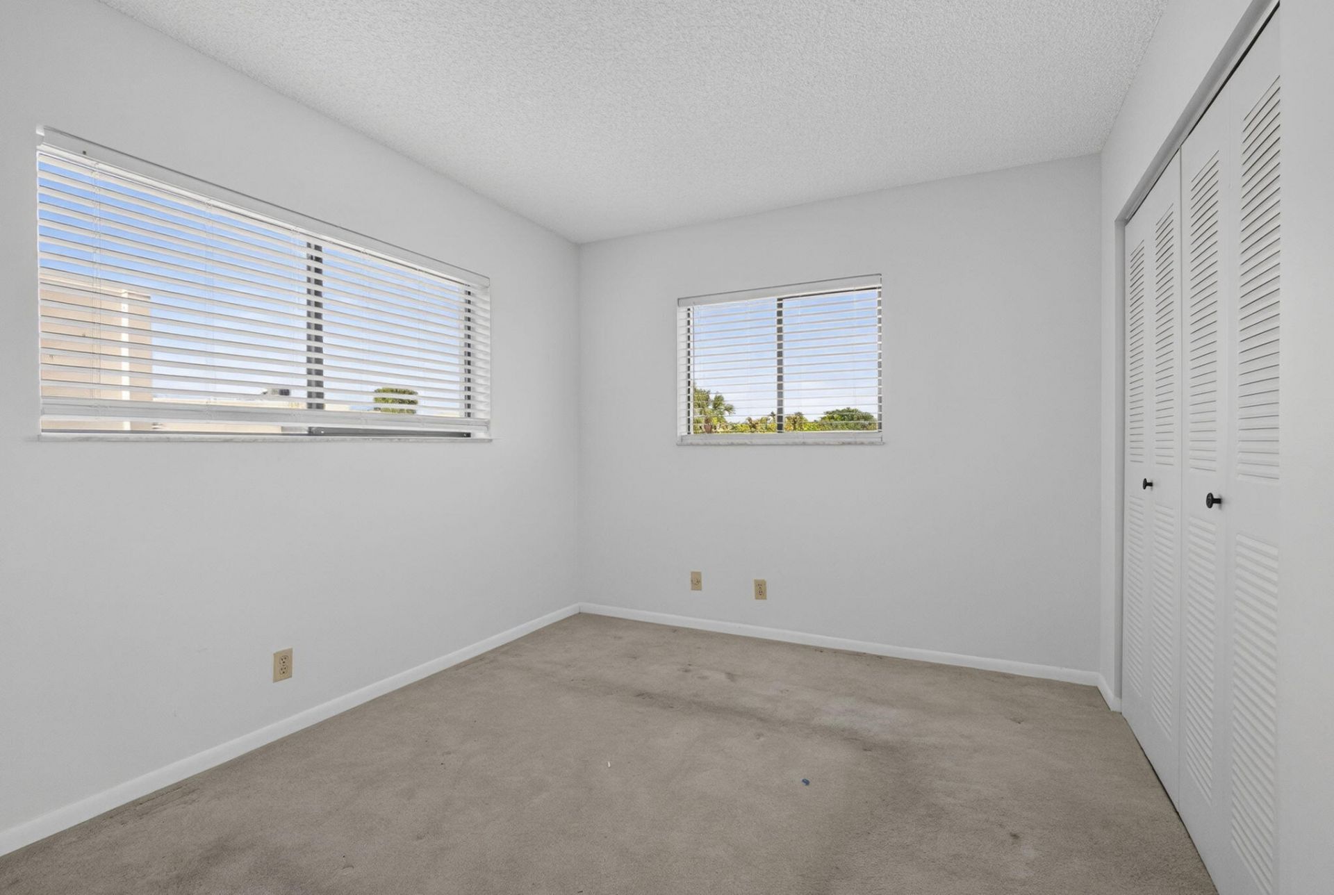 5340 Las Verdes Circle, Unit 307, Delray Beach, FL 33484 Photo