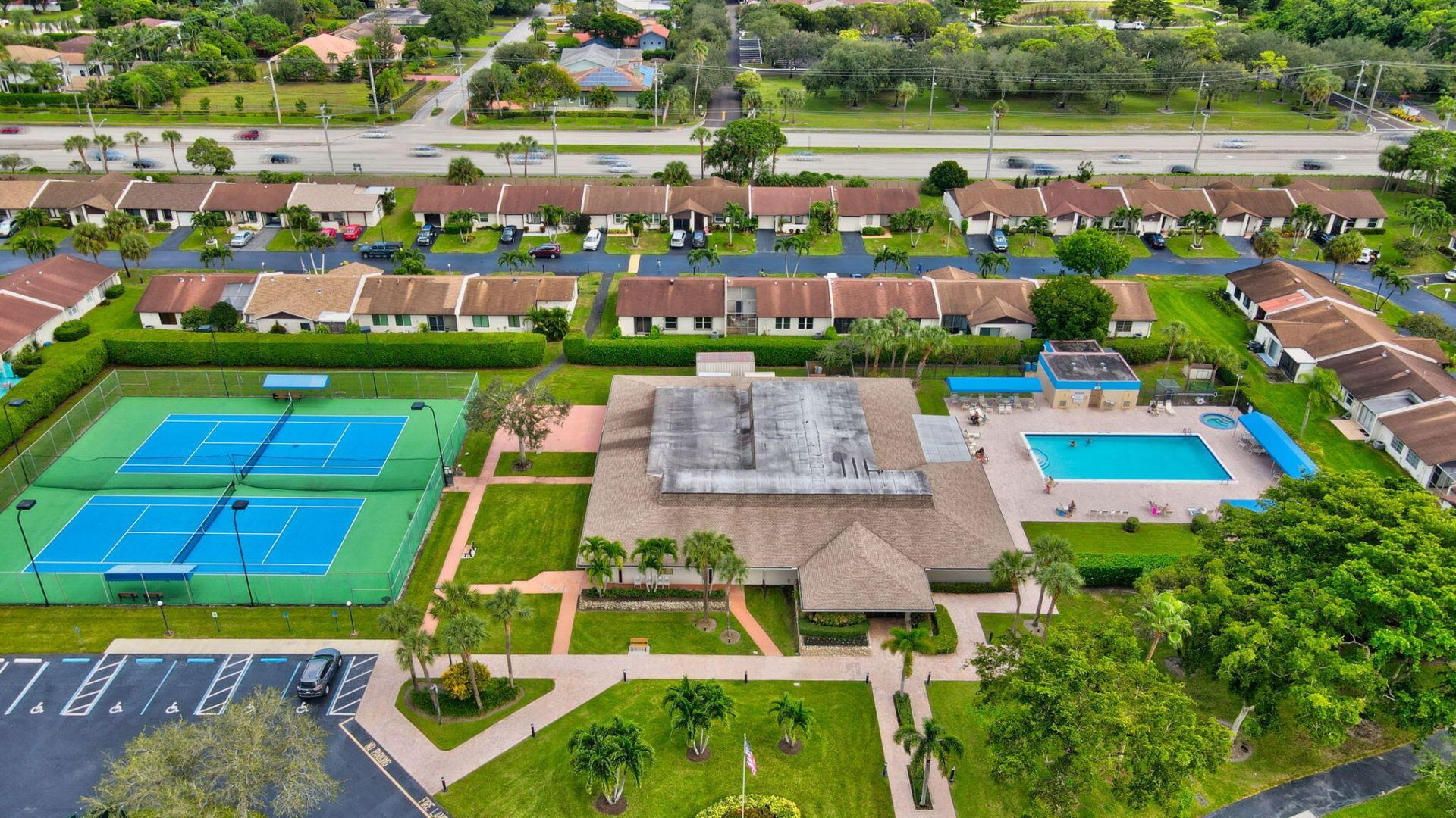 5340 Las Verdes Circle, Unit 307, Delray Beach, FL 33484 Photo