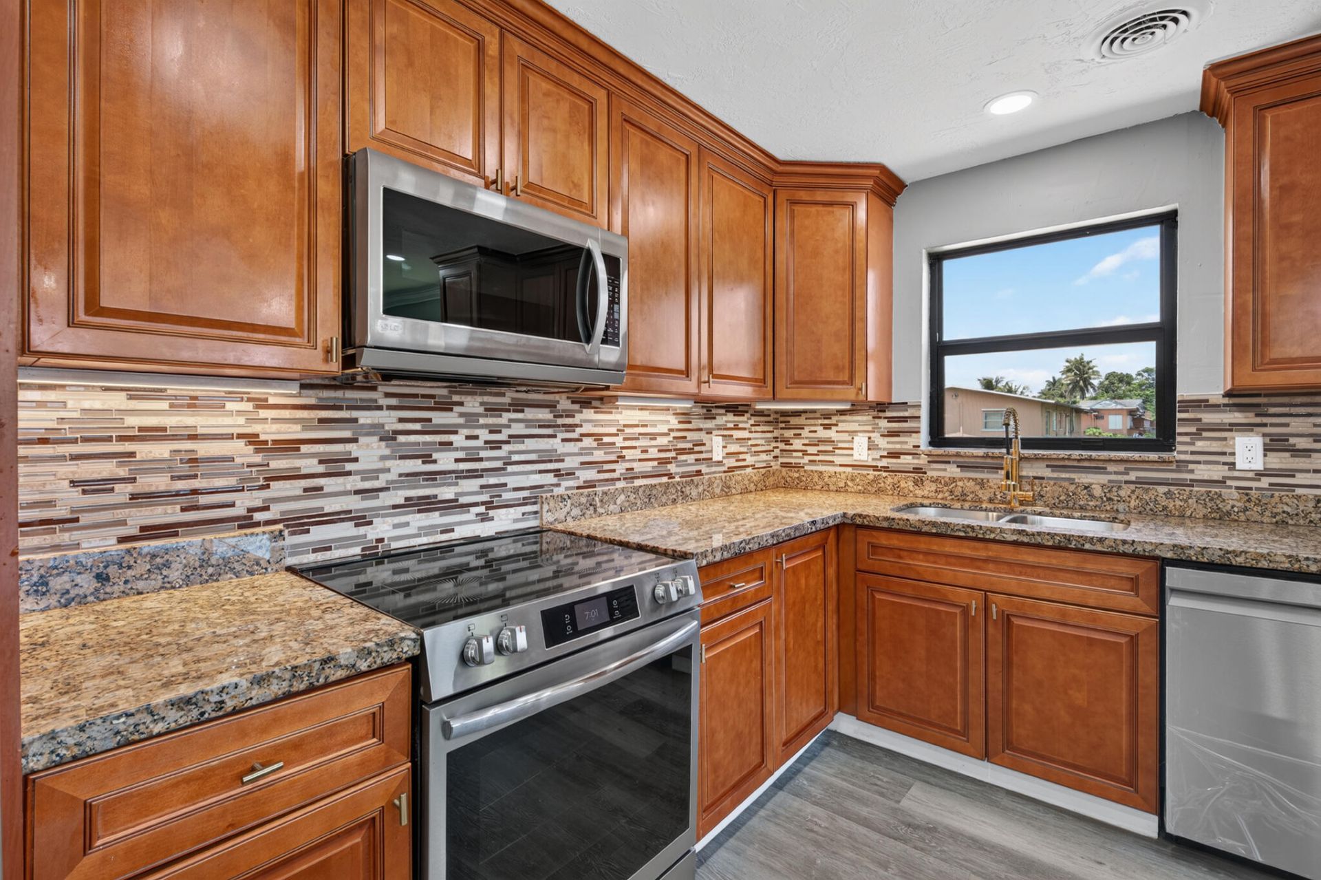 24 NW Avenue I, Belle Glade, FL 33430 Photo