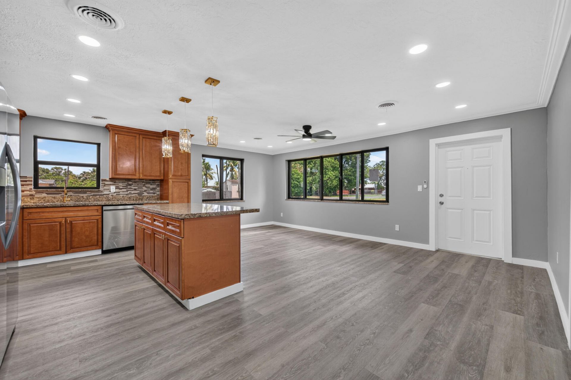 24 NW Avenue I, Belle Glade, FL 33430 Photo