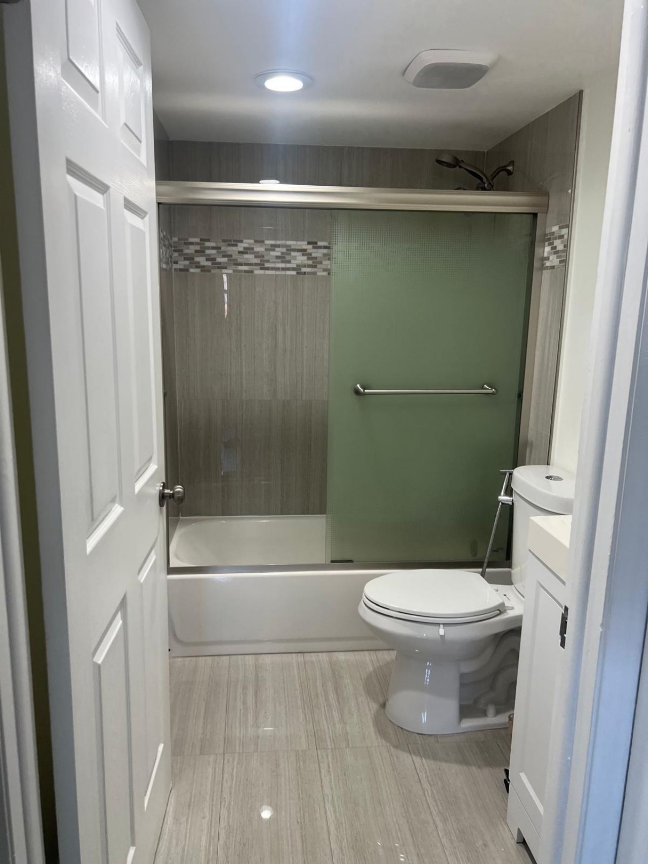 8145 NW 7th Street, Unit 208, Miami, FL 33126 Photo