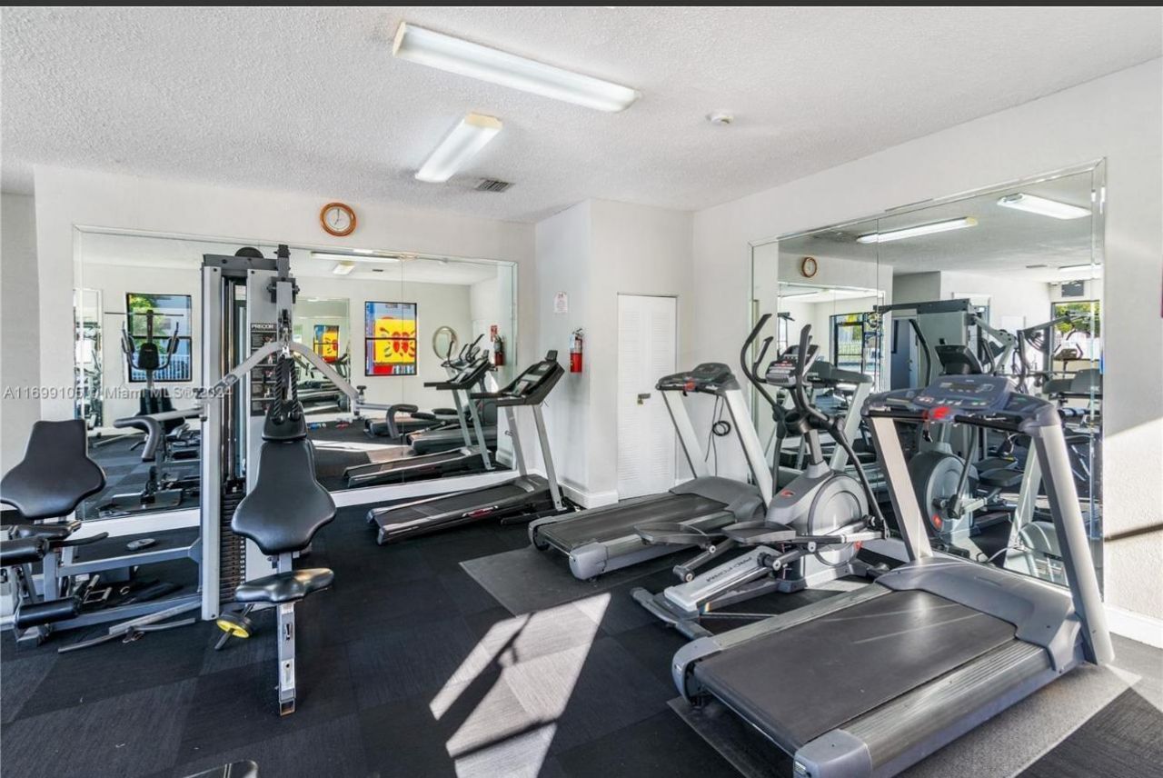8145 NW 7th Street, Unit 208, Miami, FL 33126 Photo