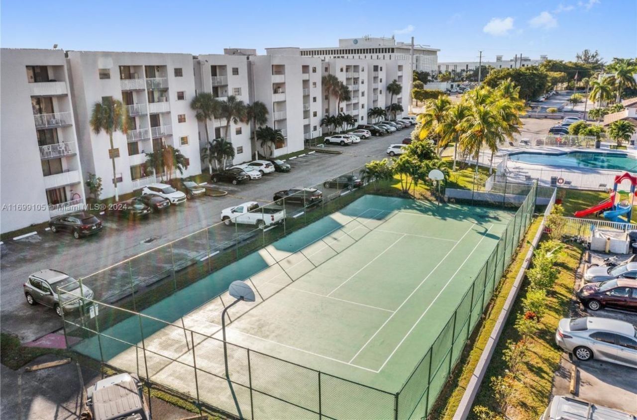 8145 NW 7th Street, Unit 208, Miami, FL 33126 Photo