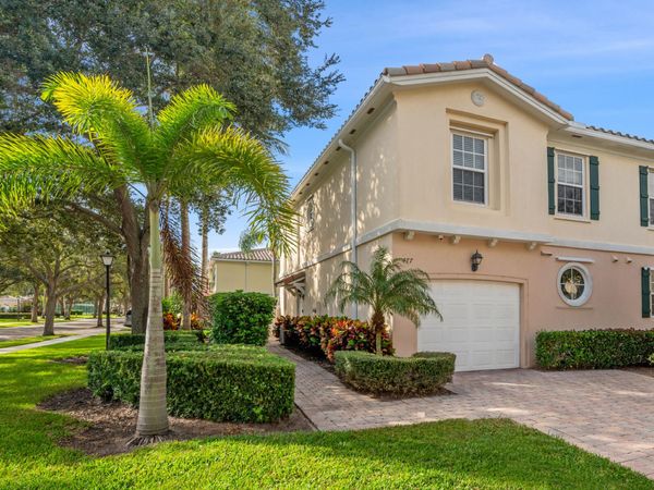 477 Capistrano Drive, Palm Beach Gardens, FL 33410