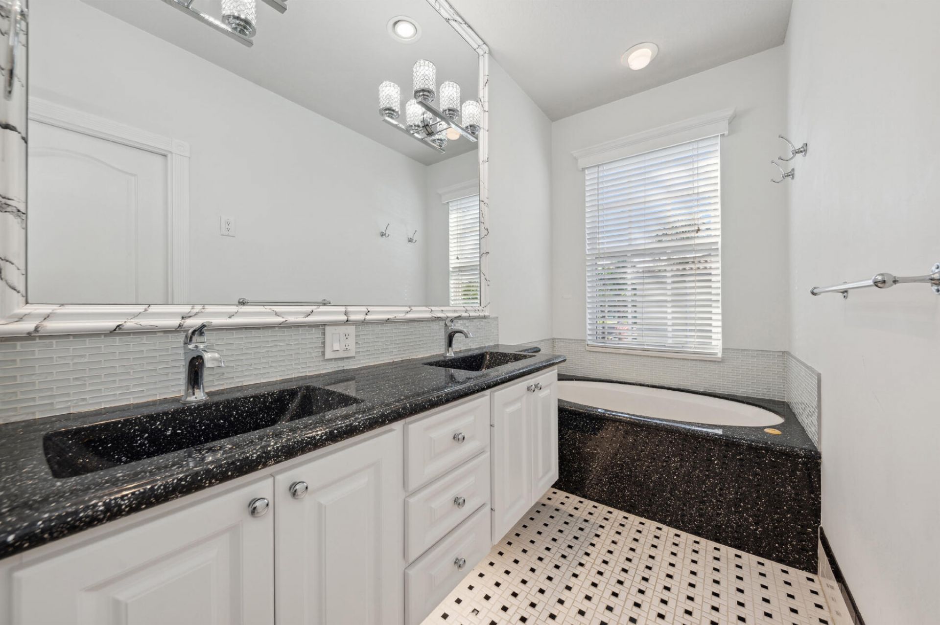 477 Capistrano Drive, Palm Beach Gardens, FL 33410 Photo
